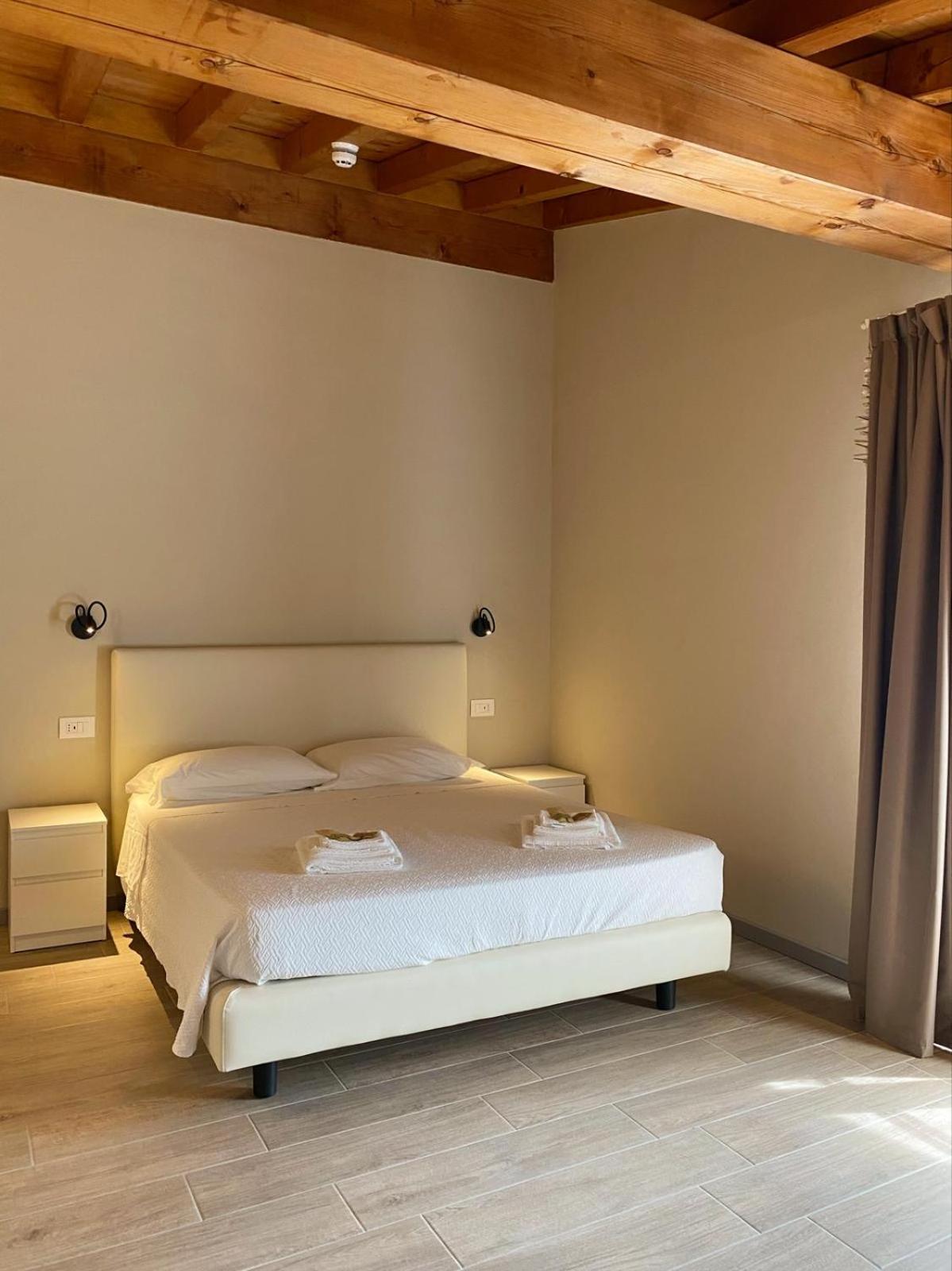 Agriturismo Cascina Carai Marone Luaran gambar