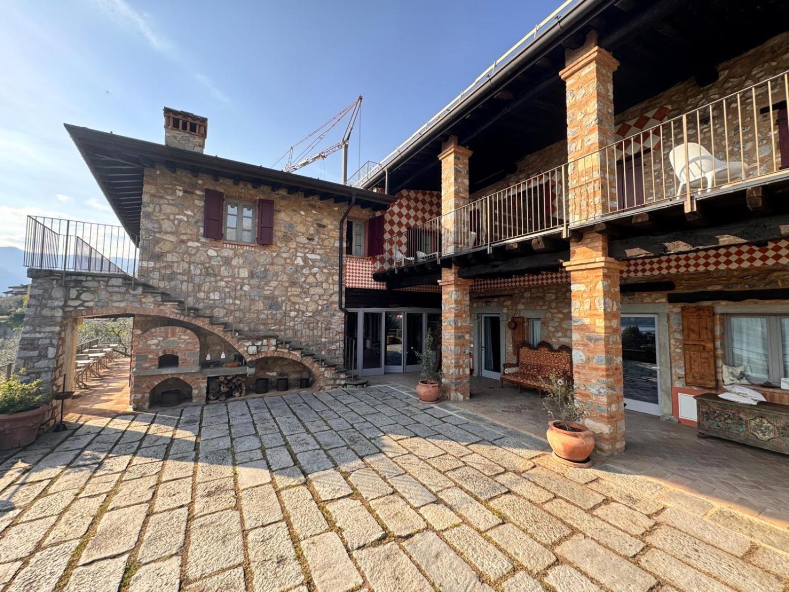 Agriturismo Cascina Carai Marone Luaran gambar