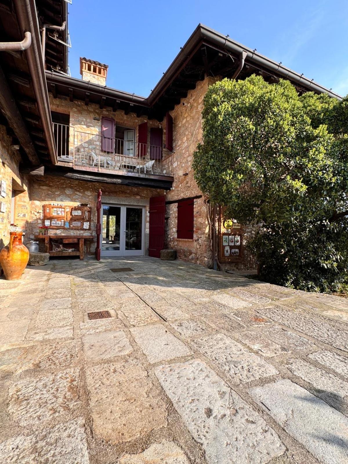 Agriturismo Cascina Carai Marone Luaran gambar